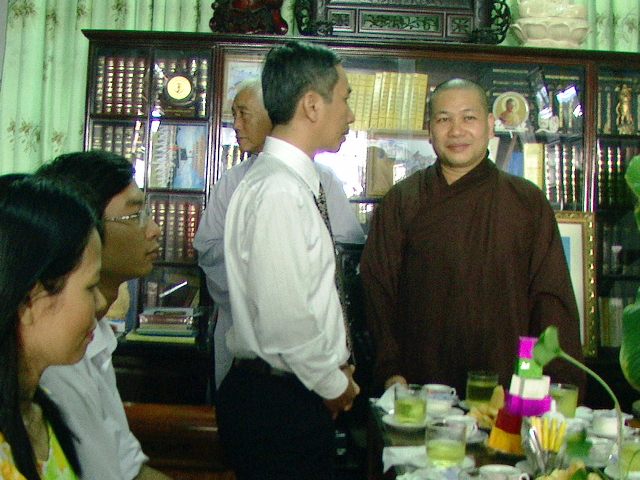 Khánh Hoà: Lãnh đạo tỉnh Khánh Hòa, thành phố Nha Trang thăm chúc mừng Phật đản