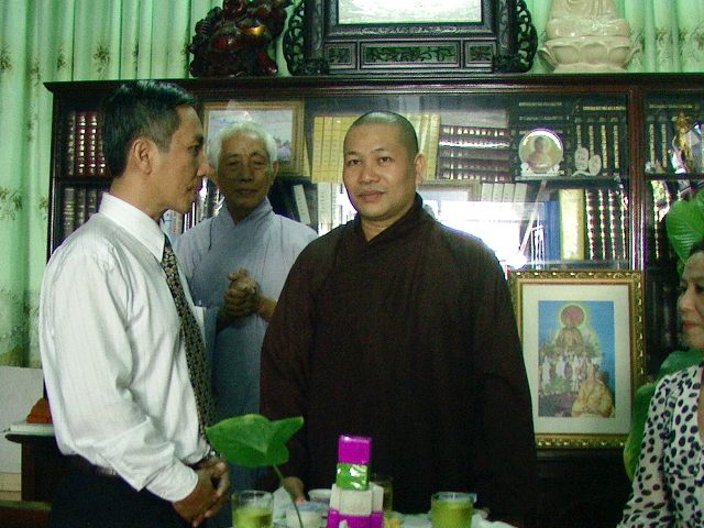 Khánh Hoà: Lãnh đạo tỉnh Khánh Hòa, thành phố Nha Trang thăm chúc mừng Phật đản