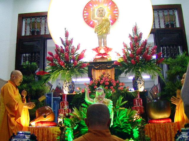 Khánh Hòa: Tổ đình Nghĩa Phương tổ chức Đại lễ Phật đản PL.2559