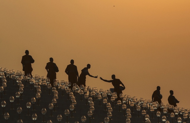 Rực rỡ đêm cầu nguyện nhân lễ Makha Bucha tại Dhammakaya - Thái Lan
