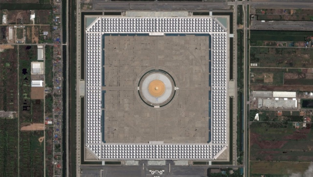 Rực rỡ đêm cầu nguyện nhân lễ Makha Bucha tại Dhammakaya - Thái Lan