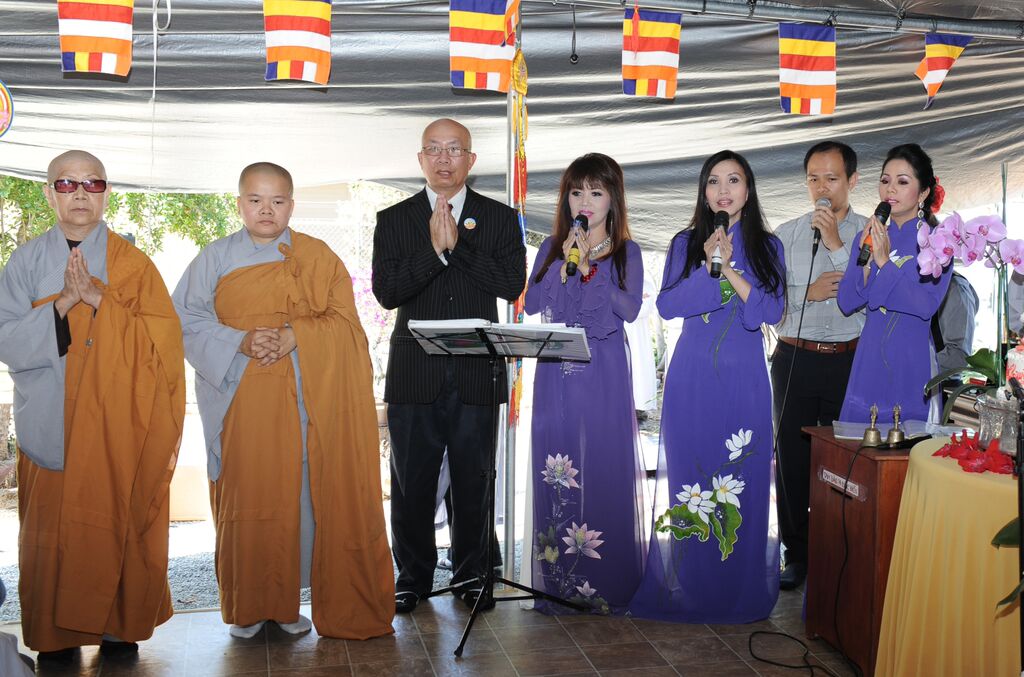 Hoa Kỳ: đại lễ Phật đản muộn nhất tại Tu Viện Huyền Không, San Jose Pl 2559