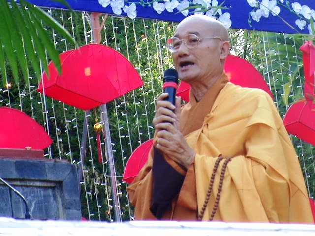 Khánh Hòa: Long trọng tổ chức Đại lễ Phật đản PL.2559