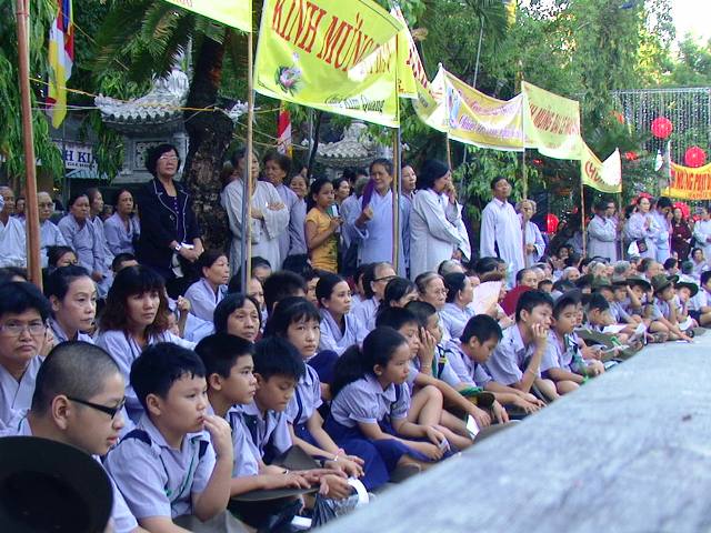 Khánh Hòa: Long trọng tổ chức Đại lễ Phật đản PL.2559