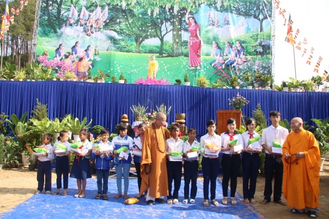 Khánh Hòa: Đại lễ Phật đản tại hai huyện miền núi Khánh Vĩnh, Khánh Sơn