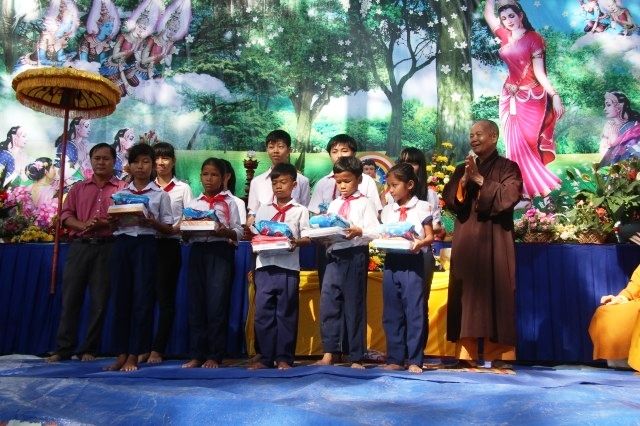 Khánh Hòa: Đại lễ Phật đản tại hai huyện miền núi Khánh Vĩnh, Khánh Sơn