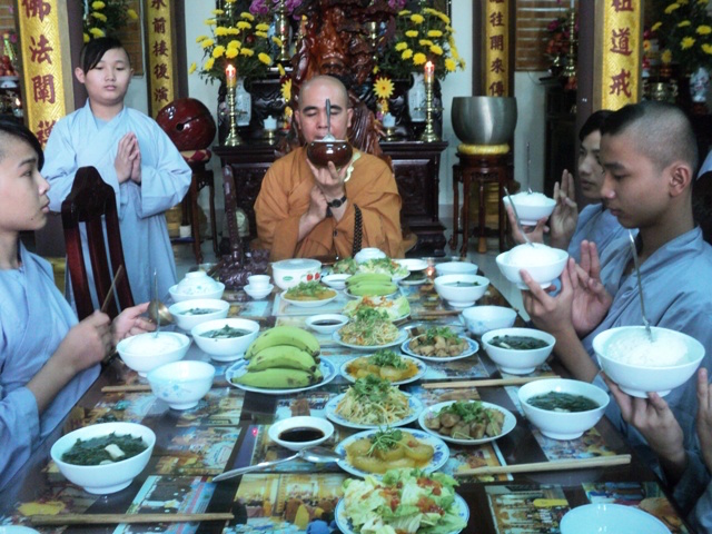 Khánh Hòa: Khóa tu Thọ bát quan trai tại chùa Nghĩa Hương