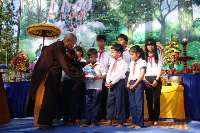 Khánh Hòa: Đại lễ Phật đản tại hai huyện miền núi Khánh Vĩnh, Khánh Sơn