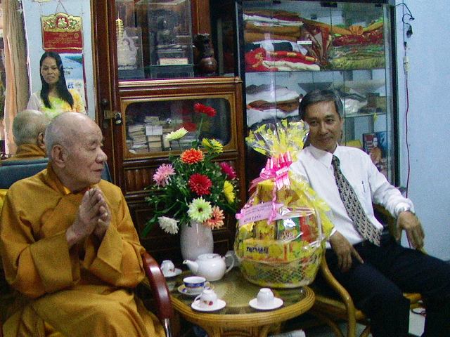 Khánh Hoà: Lãnh đạo tỉnh Khánh Hòa, thành phố Nha Trang thăm chúc mừng Phật đản