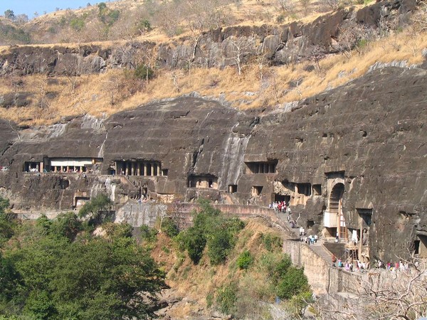 Ấn Độ: Ngôi Đại Già lam Cổ Tự Ajanta nghìn năm tuyệt tác trong hang động