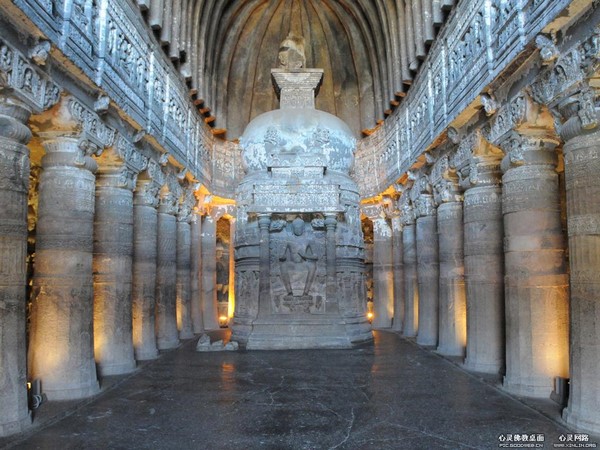 Ấn Độ: Ngôi Đại Già lam Cổ Tự Ajanta nghìn năm tuyệt tác trong hang động