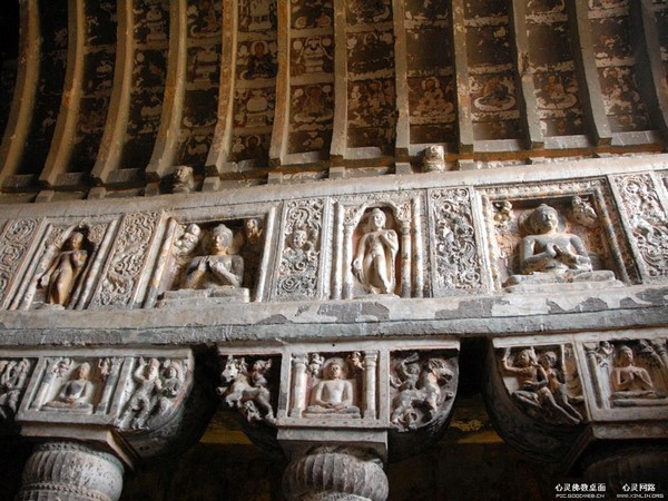 Ấn Độ: Ngôi Đại Già lam Cổ Tự Ajanta nghìn năm tuyệt tác trong hang động