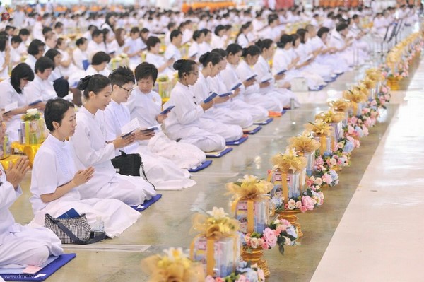 Thái Lan: Chùm ảnh cúng dường thuốc chuyên dụng cho chư Tăng