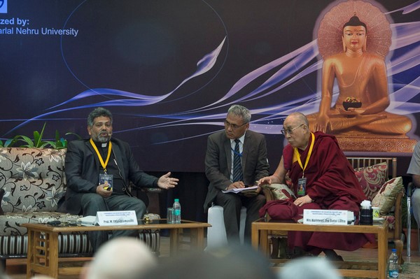 Hội đàm Vật lý Lượng tử và Triết học Trung Quán luận tại Đại học Jawaharlal Nehru, Ấn Độ