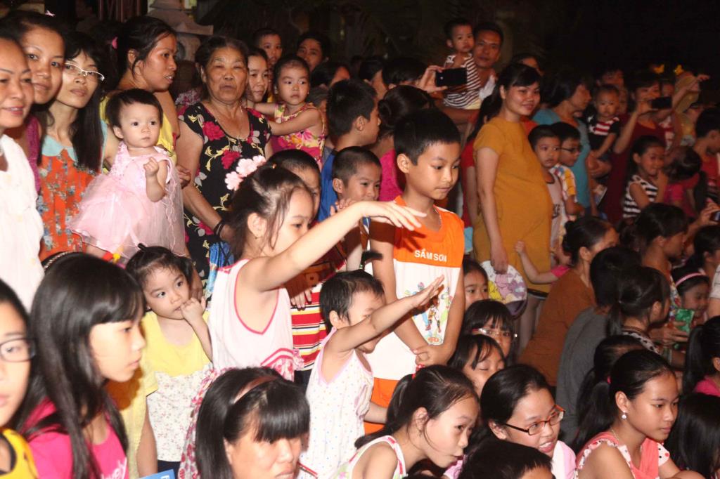 Hà Nội: Chùa Trung Phúc Tổ Chức Trung Thu Cho Các Cháu Thiếu Niên Nhi Đồng