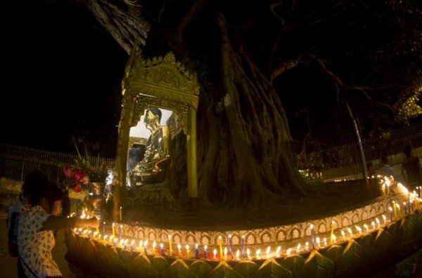 Myanmar: Phật tử cả nước chào đón ngày Lễ Hoa Đăng (Thadingyut)