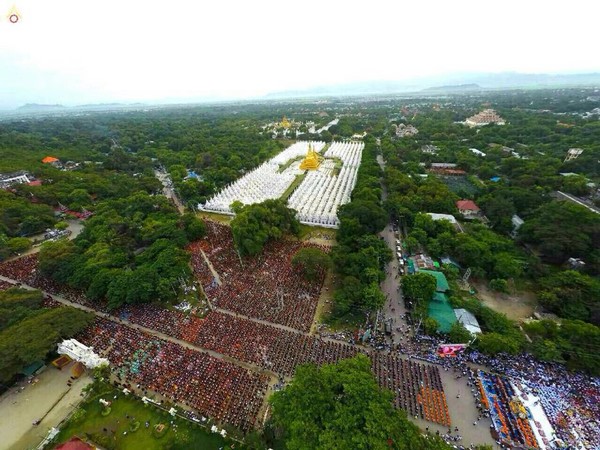 Myanmar: Chùm ảnh 10 nghìn chư Tăng diễu hành xung quanh Cố đô Phật giáo Mandalay