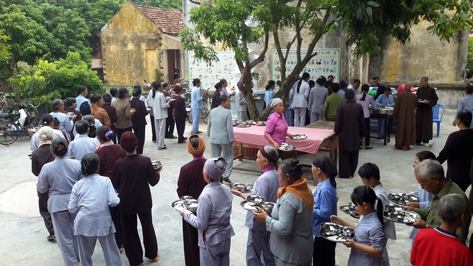 Thái Bình: Khóa tu niệm Phật một ngày chùa Văn Môn