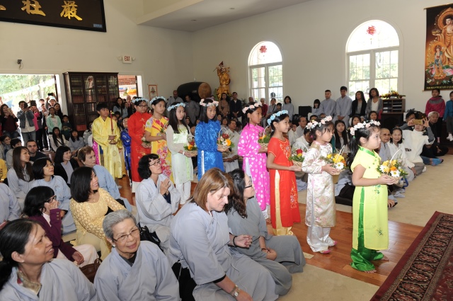 Hoa Kỳ: Lễ Vu Lan 2015 và triển lãm ảnh chùa Việt Nam tại chùa An Lạc - Indiana