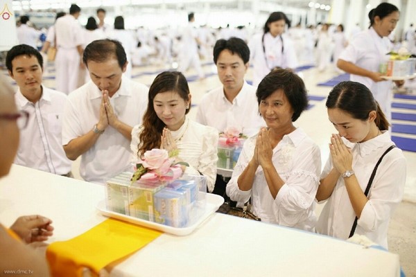 Thái Lan: Chùm ảnh cúng dường thuốc chuyên dụng cho chư Tăng