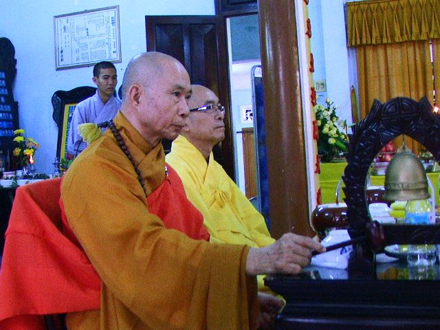 Khánh Hòa: Nghĩa Minh Ni tự lễ Trai tăng cúng dường