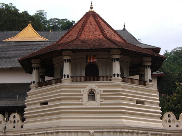 Danh lam Cổ Tự Dalada Maligawa Quốc bảo Sri Lanka