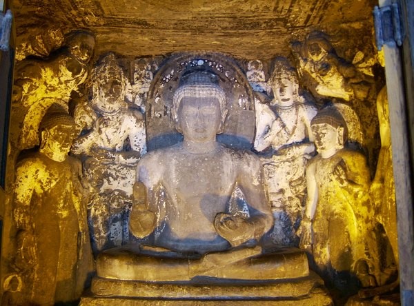 Ấn Độ: Ngôi Đại Già lam Cổ Tự Ajanta nghìn năm tuyệt tác trong hang động