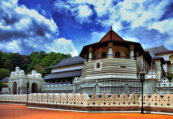 Danh lam Cổ Tự Dalada Maligawa Quốc bảo Sri Lanka
