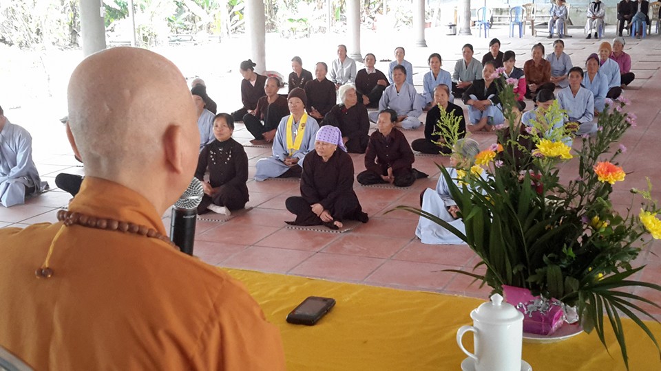 Thái Bình: Khóa tu niệm Phật một ngày chùa Văn Môn
