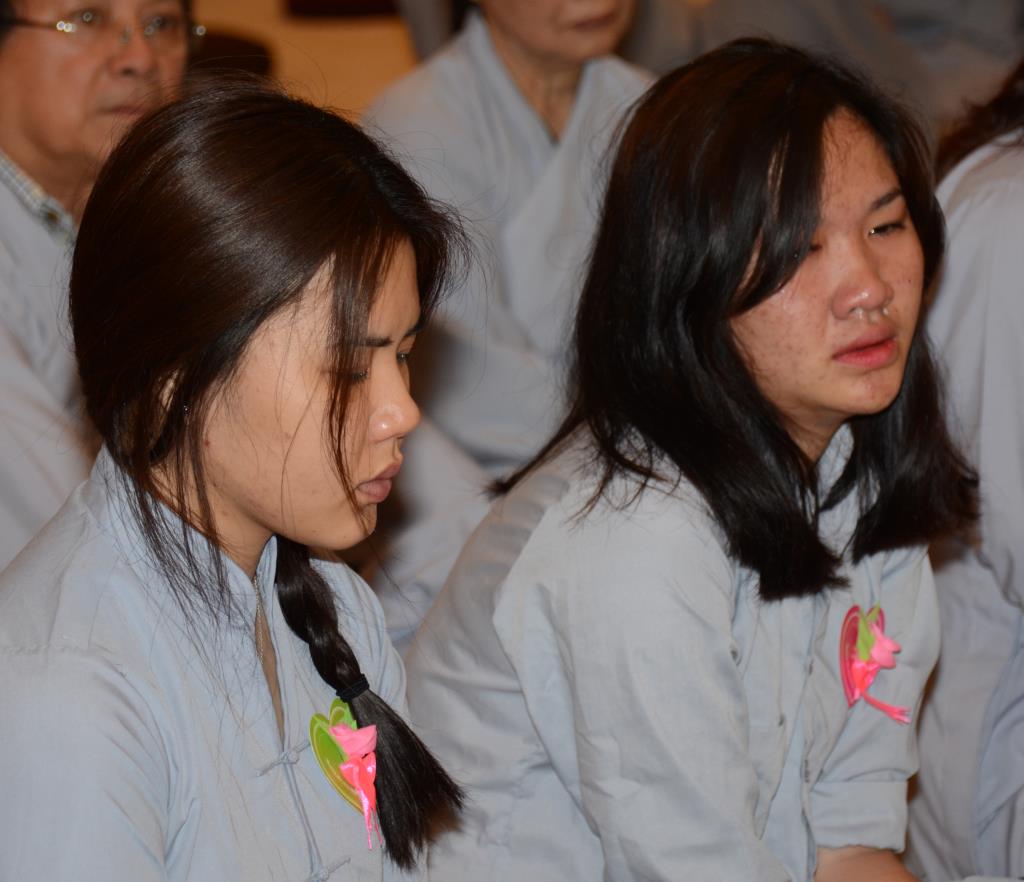 Đêm đốt nến cầu nguyện chủ đề “Hoài niệm về Mẹ”tại chùa Phước Hậu, tiểu bang Wisconsin, Hoa Kỳ.