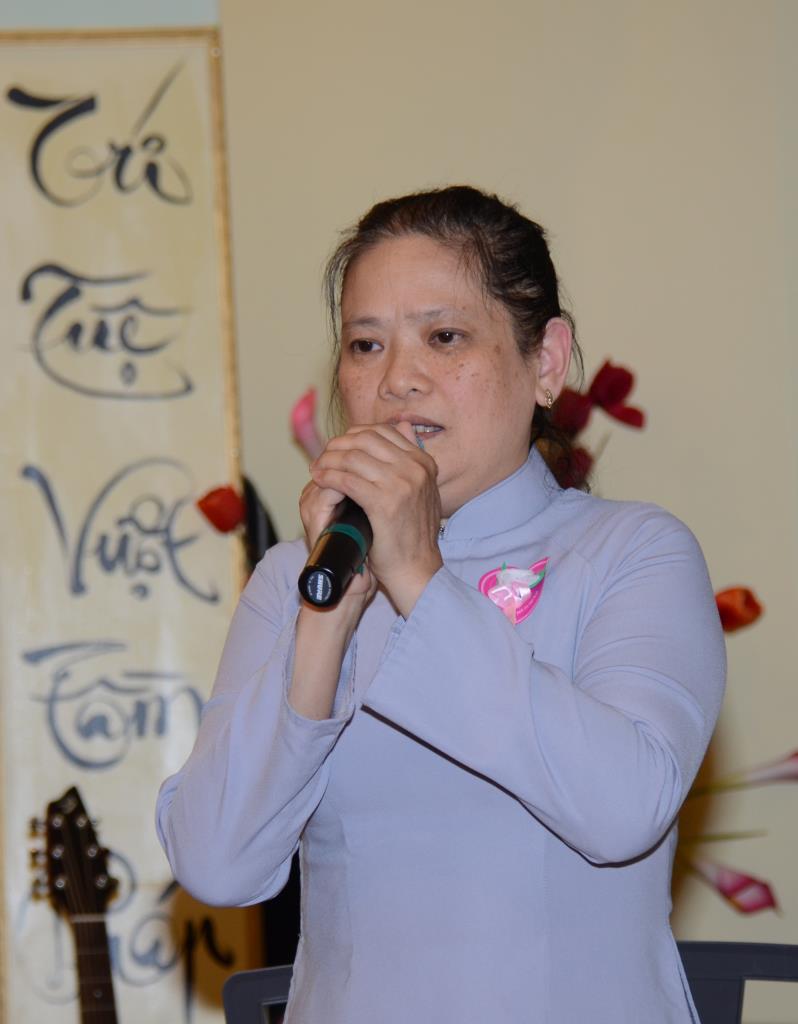 Đêm đốt nến cầu nguyện chủ đề “Hoài niệm về Mẹ”tại chùa Phước Hậu, tiểu bang Wisconsin, Hoa Kỳ.
