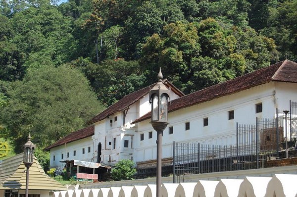 Danh lam Cổ Tự Dalada Maligawa Quốc bảo Sri Lanka