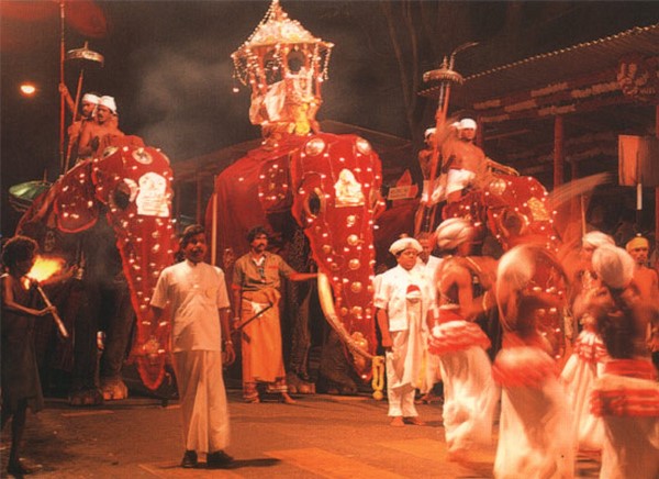Danh lam Cổ Tự Dalada Maligawa Quốc bảo Sri Lanka