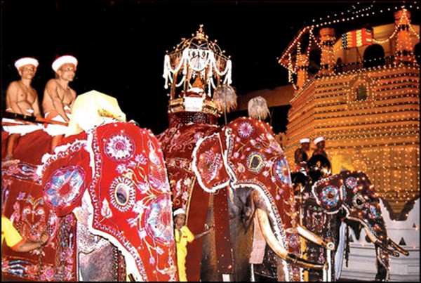 Danh lam Cổ Tự Dalada Maligawa Quốc bảo Sri Lanka