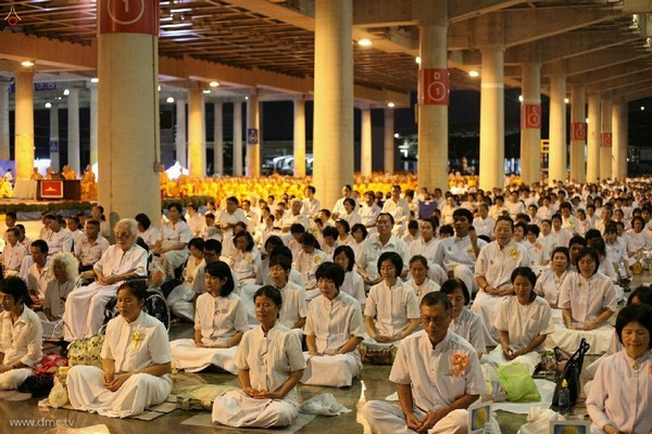 Thái Lan: Chùm ảnh Lễ tưởng niệm 98 năm ngày Thiền sư Phra Mongkhonthepmuni ngộ đạo