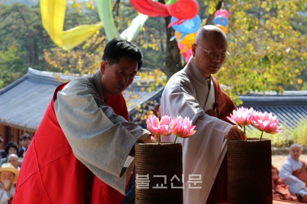 Phật giáo Nam Bắc Hàn tổ chức Pháp hội tại chùa Singyesa cầu nguyện Thống nhất đất nước