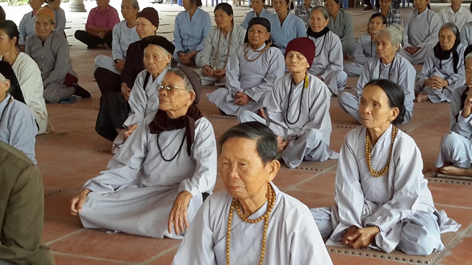 Thái Bình: Khóa tu niệm Phật một ngày chùa Văn Môn