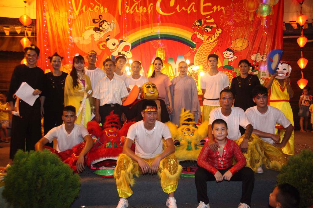 Hà Nội: Chùa Trung Phúc Tổ Chức Trung Thu Cho Các Cháu Thiếu Niên Nhi Đồng