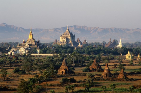 Myanmar: Chùm ảnh Ngôi Đại Già lam Cổ Tự Ananda tuyệt đẹp ở Thành phố Phật giáo Bagan