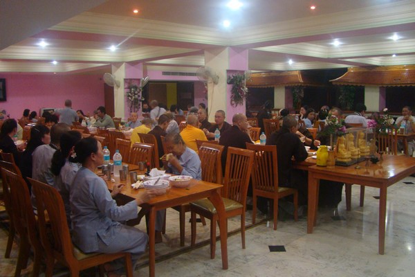 Ấn Độ: Chùm ảnh Trung tâm Viên Giác nơi tu tập lý tưởng