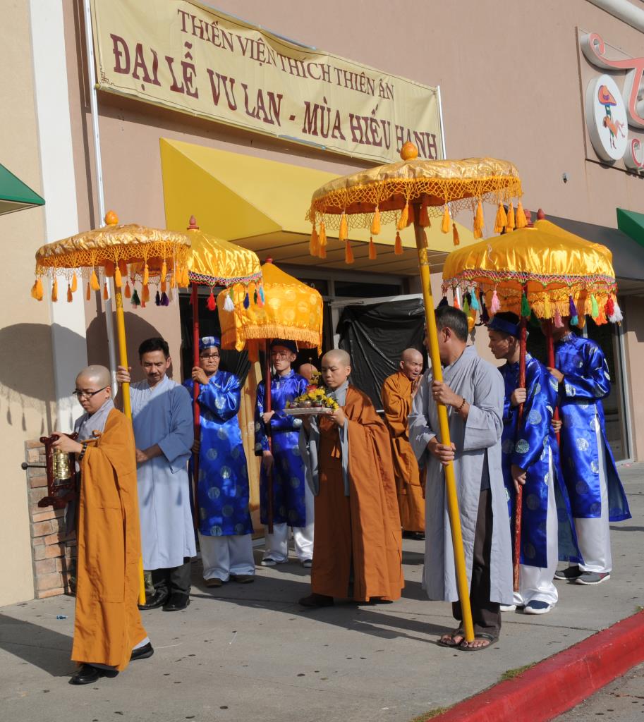 Hội Lệ Vu Lan - Mua Hiếu Hạnh 2015 Do Thiền Viện Thích Thiên Ân, Atlanta (Hoa Kỳ) Tổ Chức