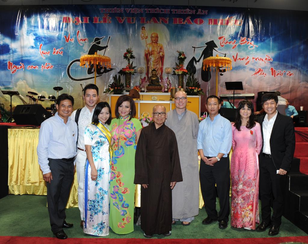 Hội Lệ Vu Lan - Mua Hiếu Hạnh 2015 Do Thiền Viện Thích Thiên Ân, Atlanta (Hoa Kỳ) Tổ Chức
