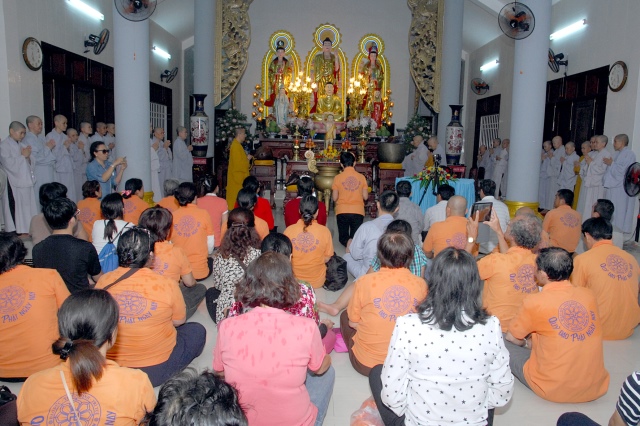 Quỹ Đạo Phật Ngày Nay khánh thành “Nhịp cầu yêu thương 4” và trao quà từ thiện tại Bến Tre