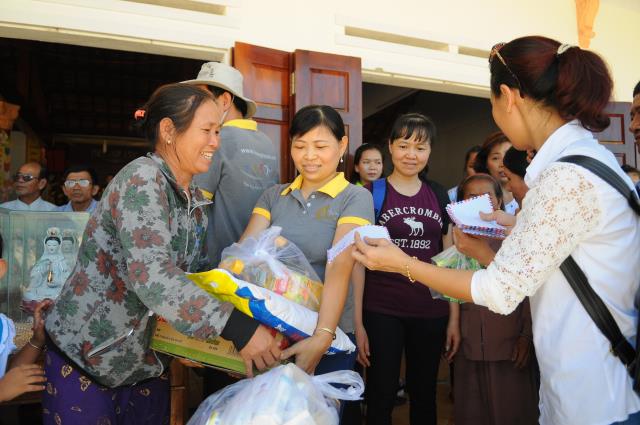 Quảng Nam : CLB Thiện Nguyện Hương Từ Tâm với chương trình “Ấm áp Tình Người”