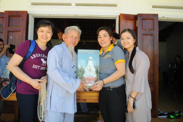 Quảng Nam : CLB Thiện Nguyện Hương Từ Tâm với chương trình “Ấm áp Tình Người”