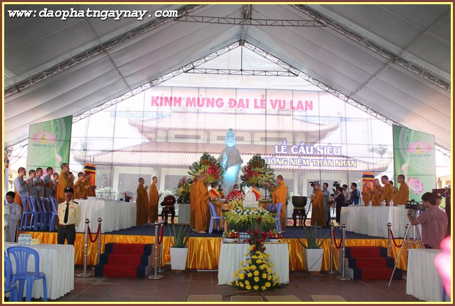 TP.HCM: Đại Lễ cầu siêu tưởng niệm thân nhân tại Phúc An Viên