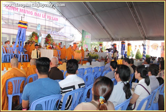 TP.HCM: Đại Lễ cầu siêu tưởng niệm thân nhân tại Phúc An Viên