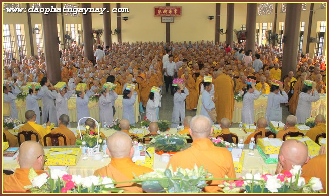 Bình Dương: Lễ mãn hạ PL 2559