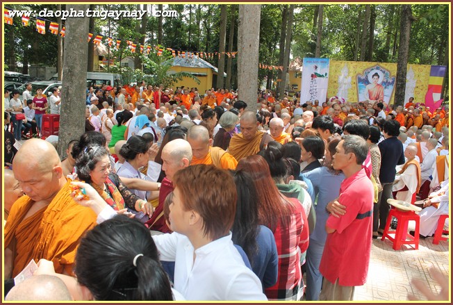 TP.HCM: Lễ Sinh Hoạt An Cư Kiết Hạ PL.2559 Phật Giáo Nam Tông Kinh - Lần Thứ Nhất