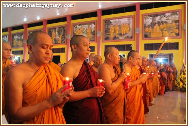 Đồng Nai: Đêm hội cúng đèn Vu Lan Báo Hiếu - PL. 2559 tại thiền viện Phước Sơn